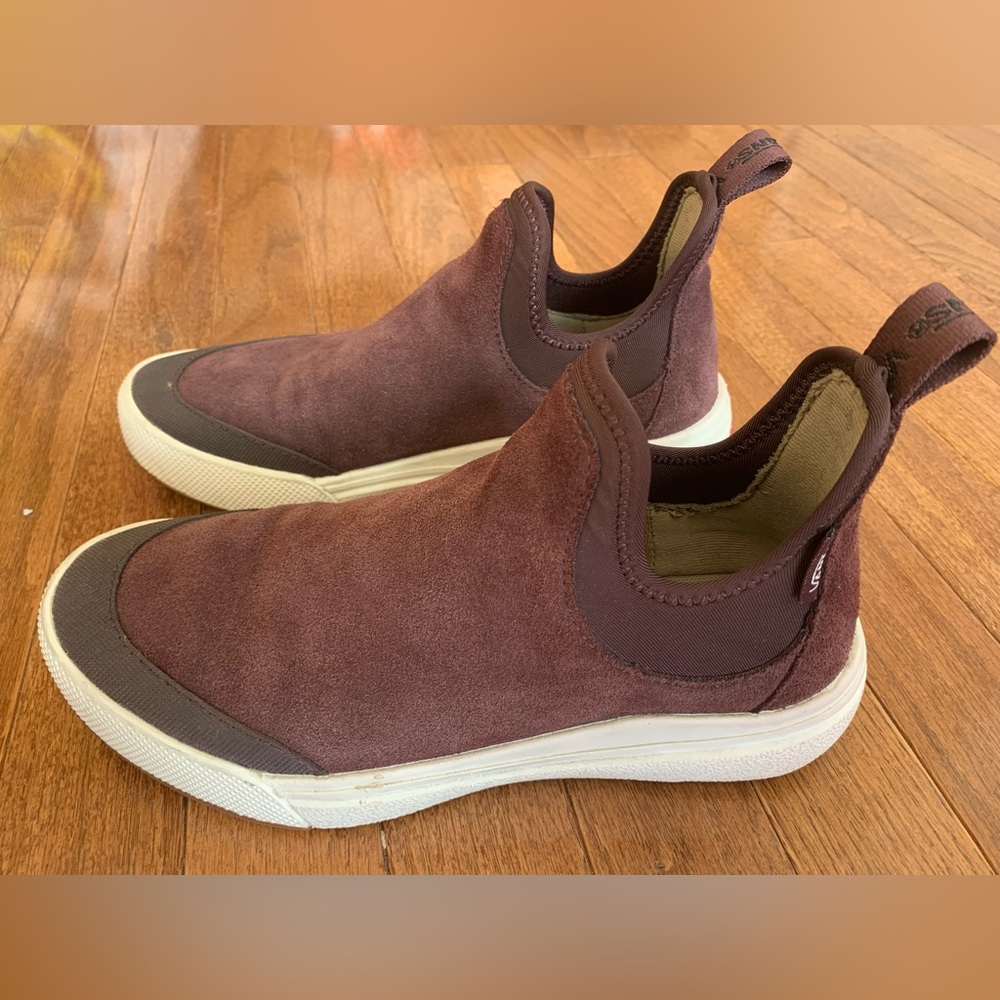 Vans ultra range Women's Sneakers Chelsea in Burgundy Red